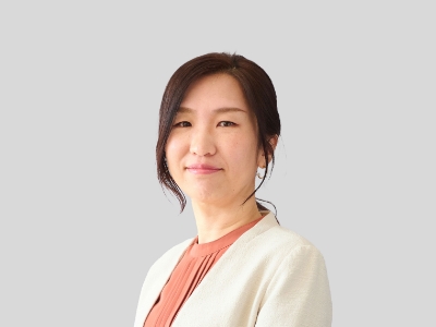 平